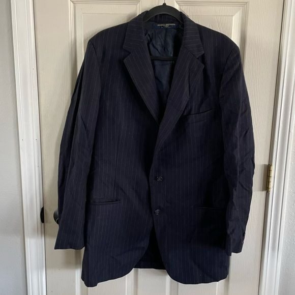 Brooks Brothers Men’s “346” Navy Pinstriped Blazer - Picture 2 of 16